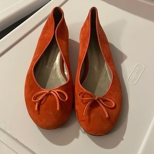 Agnes B brand shoes. Orange. Light wear on soles. very good condition. Size 40